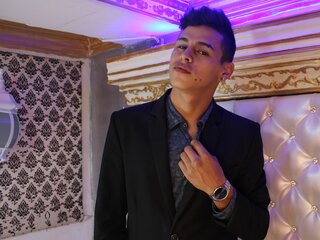 Photos camshow naked Dage